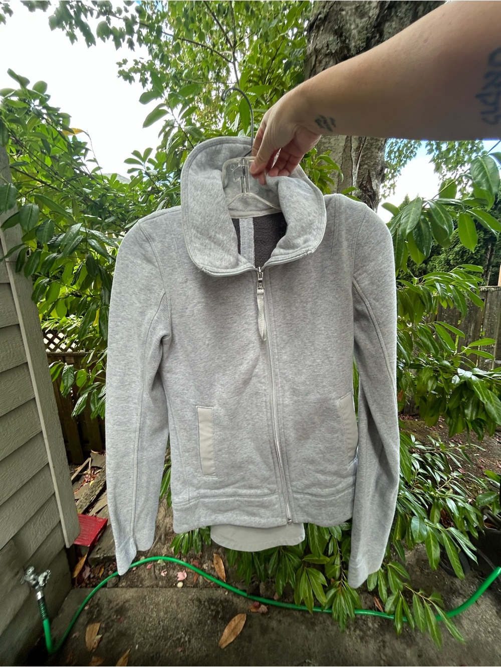 Lululemon En Route Zip-Front jacket